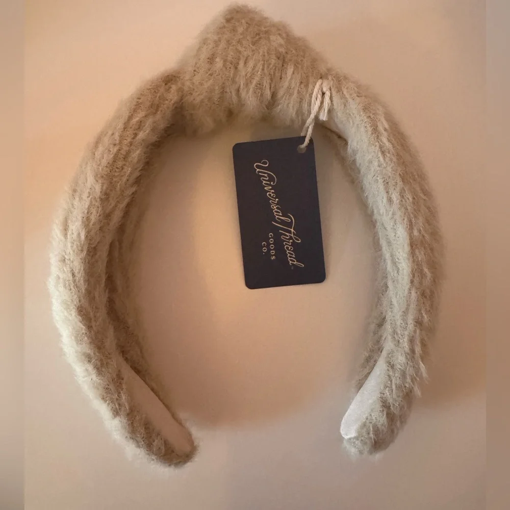 Universal Thread Fuzzy Taupe Top Knot Women’s Headband NWT